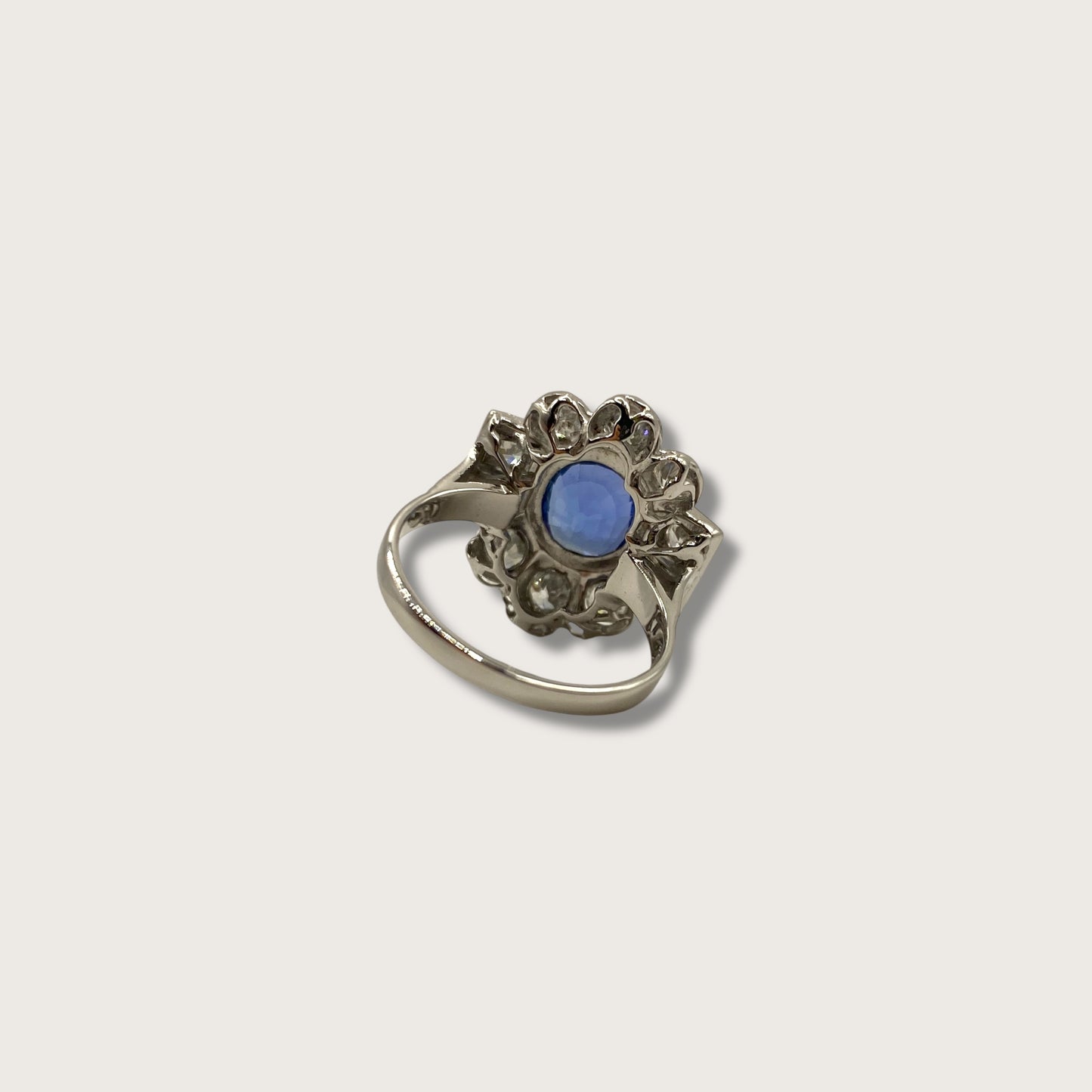Anello Art Déco con zaffiro Ceylon