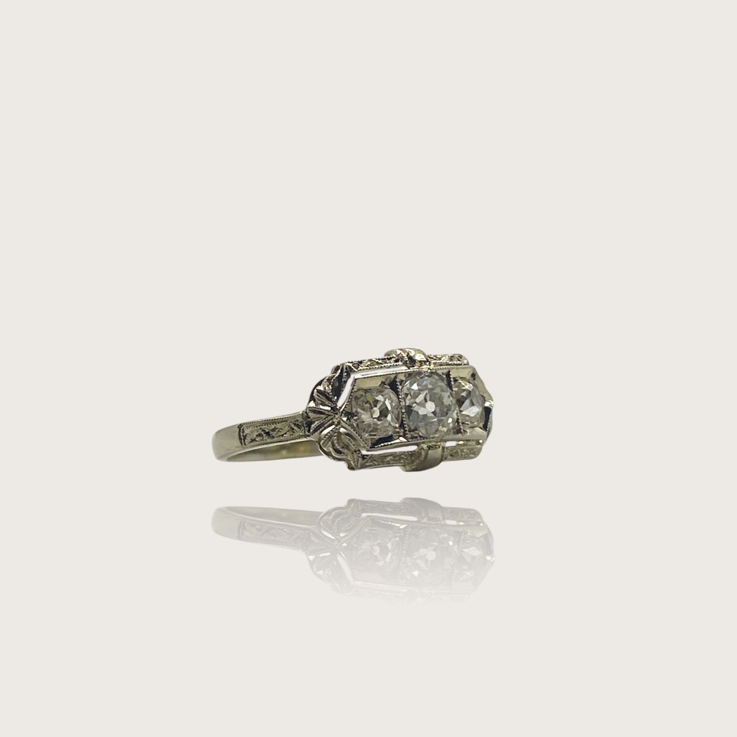 Anello antico Arte Déco