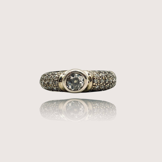 Anello pave’ di brillanti
