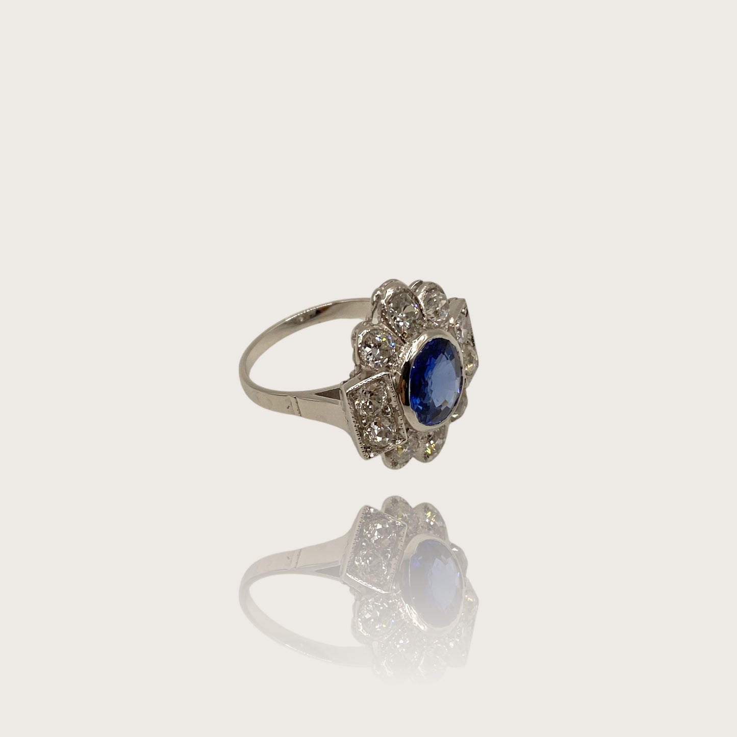 Anello Art Déco con zaffiro Ceylon