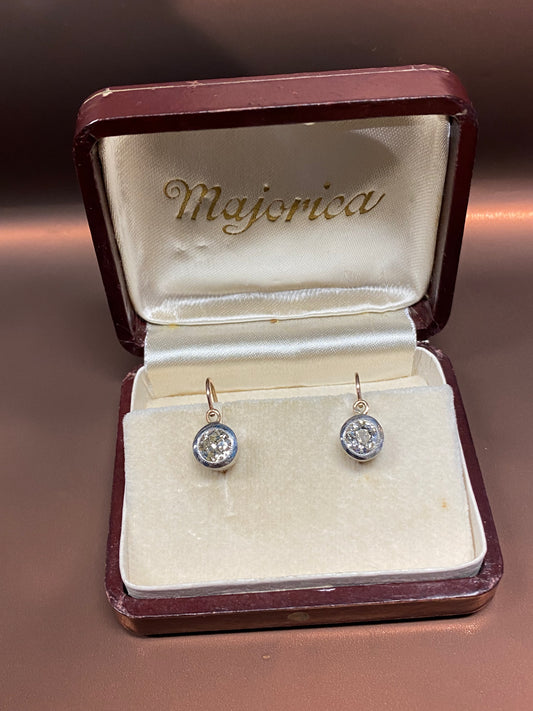 Orecchìni a Monachella