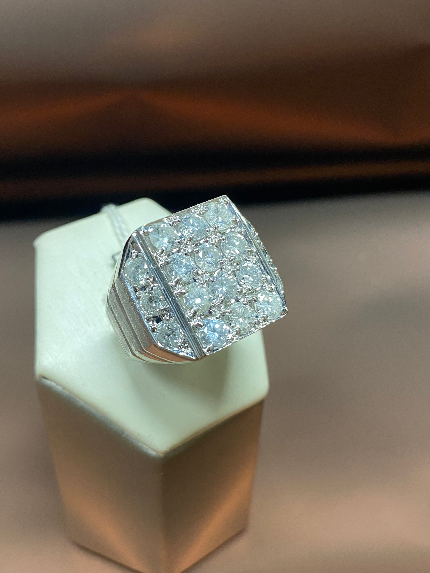 Anello pave’ di Diamanti